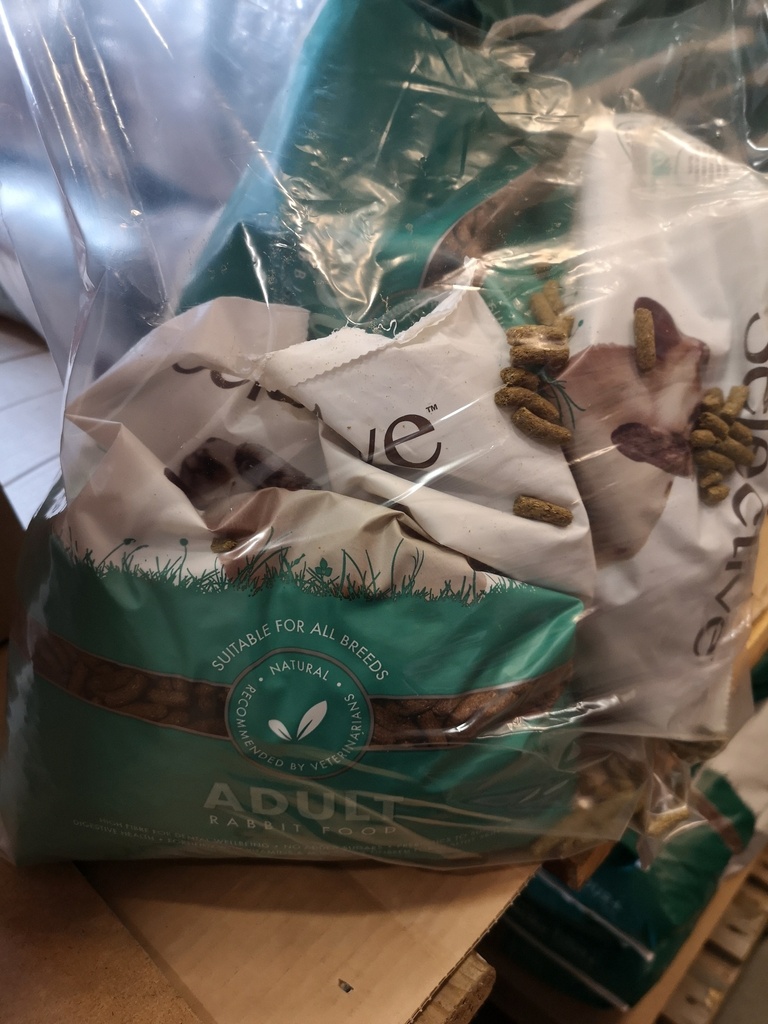 Supreme Selective Rabbit 1,5kg (tukkup. 4) kuljetusvaurio sisältää 2,9kg