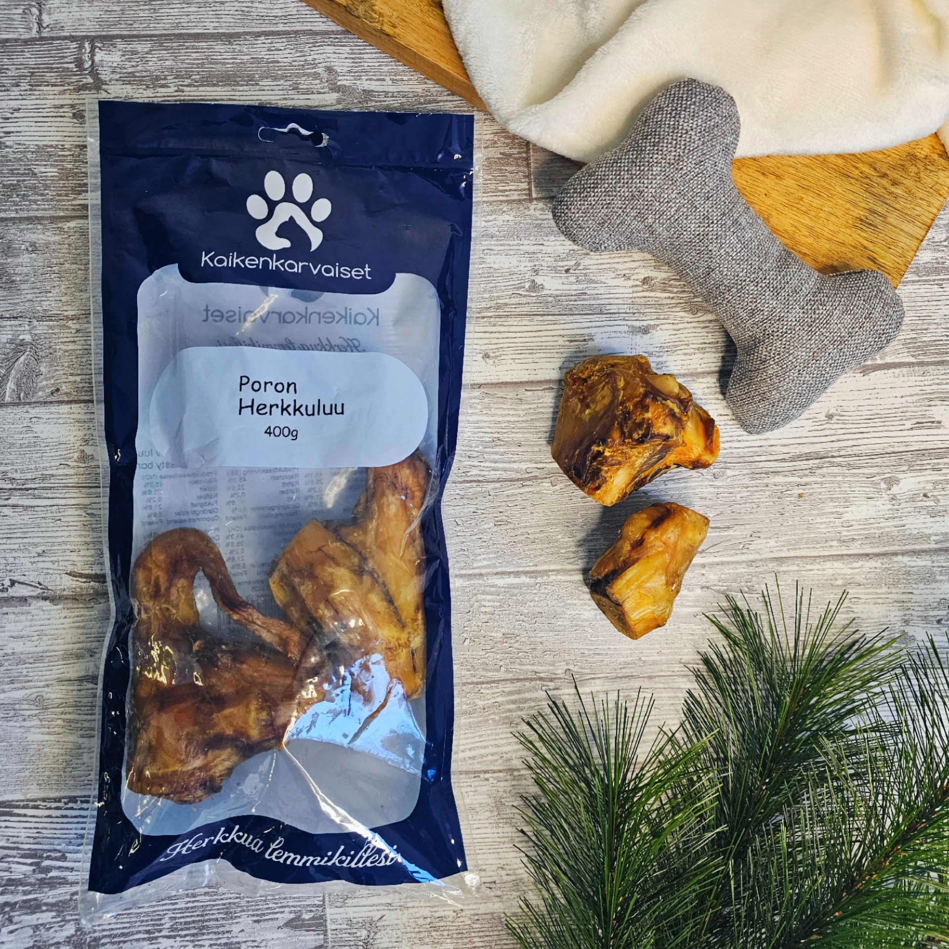 Kaikenkarvaiset Reindeer Treat Bone 400g